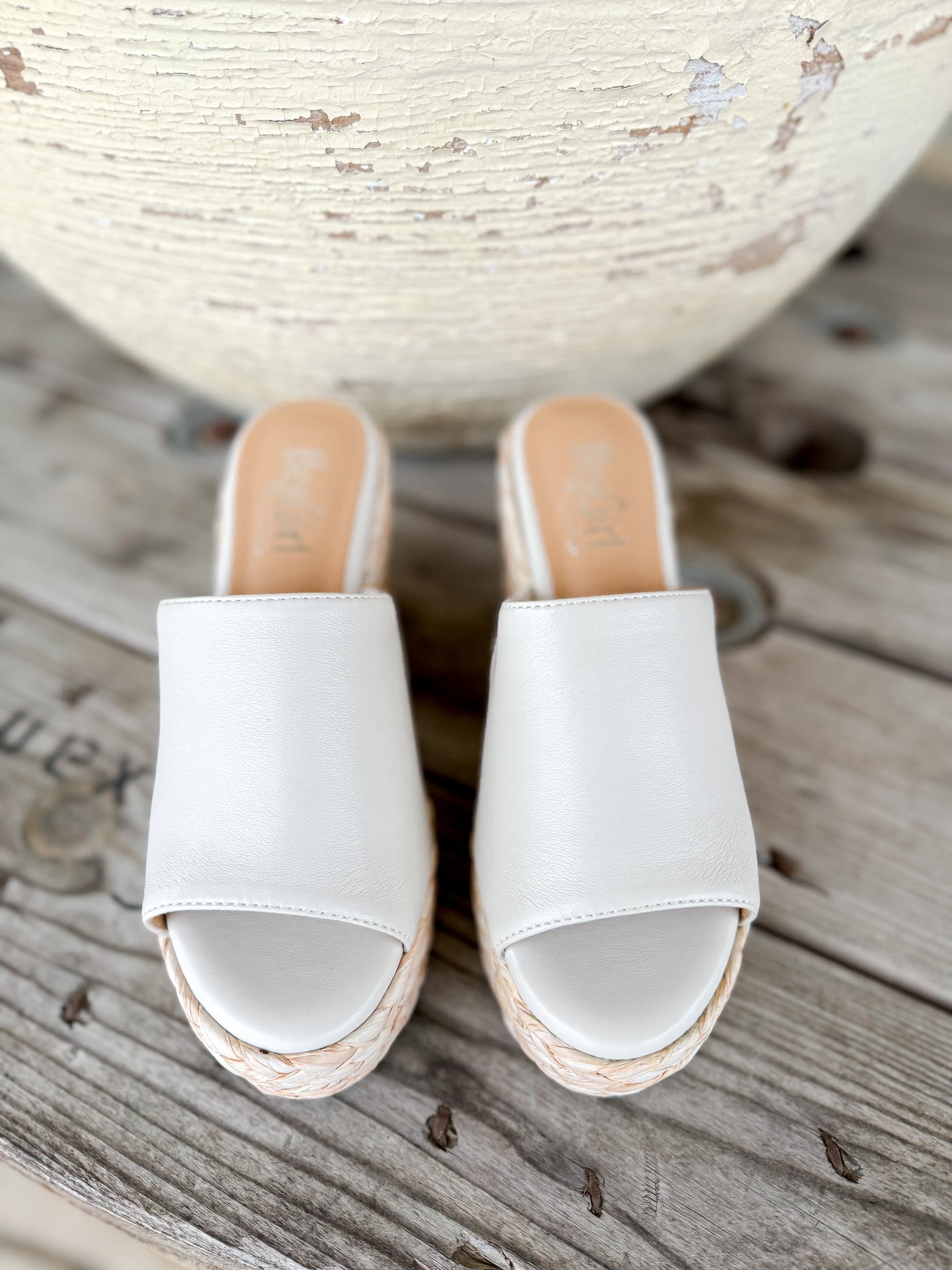 Corky's Solstice - Ivory Wedge