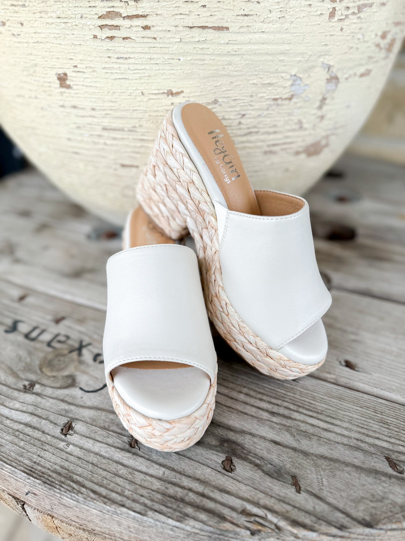 Corky's Solstice - Ivory Wedge