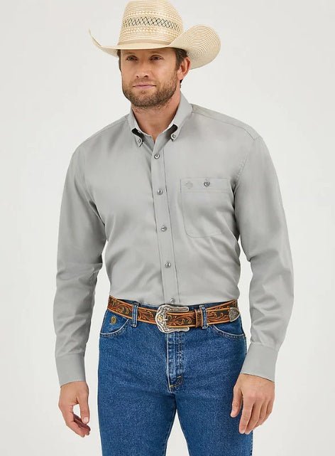 Wrangler Men's George Strait Long Sleeve Button Down Solid Shirt (Size: XL) Grey
