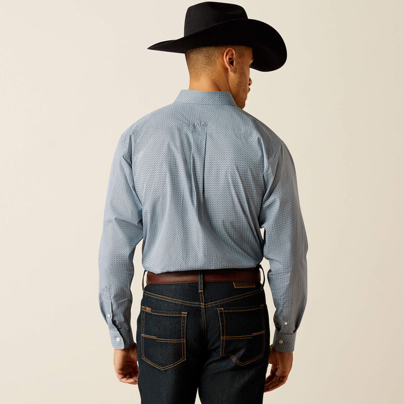 Ariat 10052389 Wrinkle Free Leonard LS Shirt Light Blue