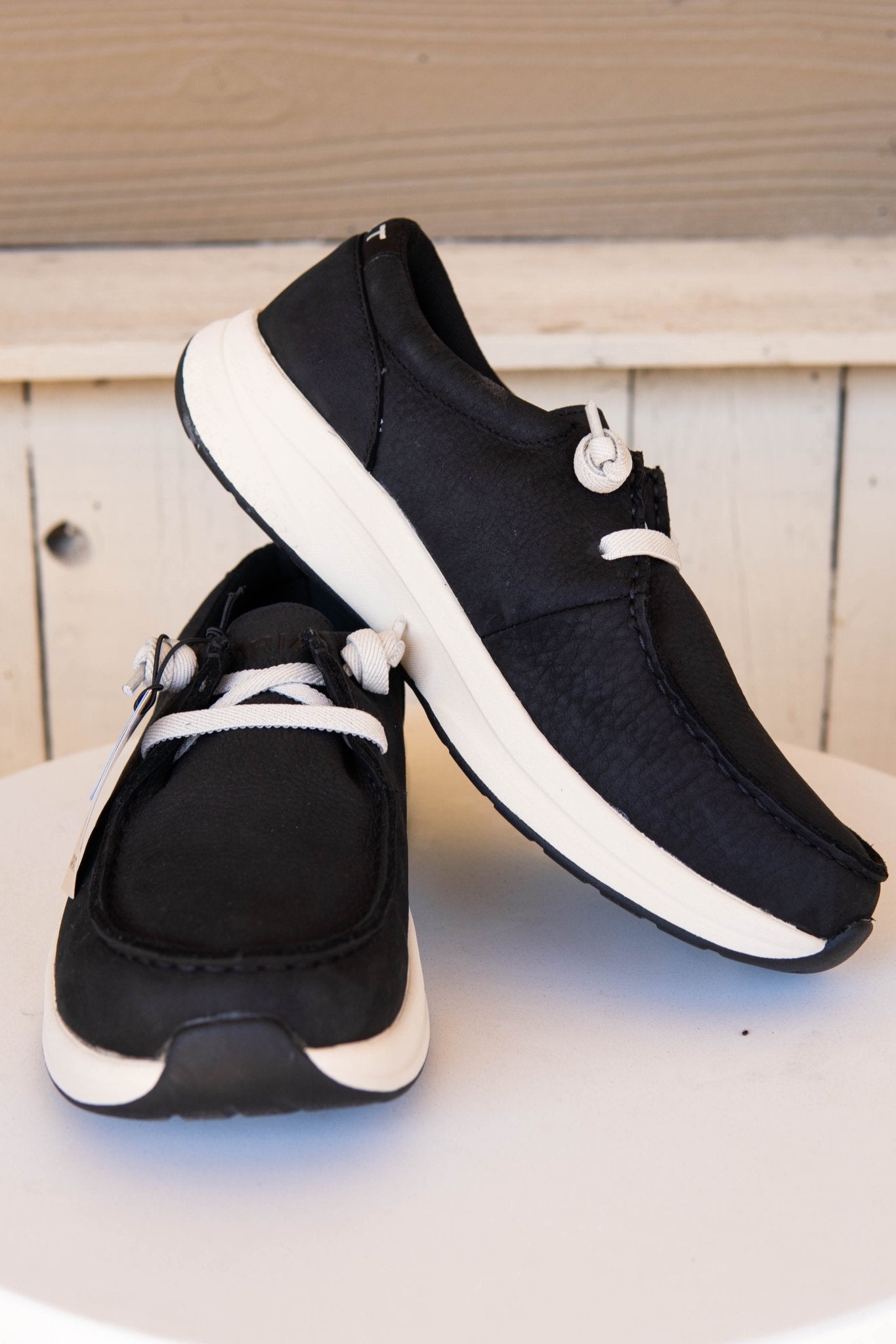 10054316 MNS Buckeye Waterproof Shoe - Southern Soule Designs