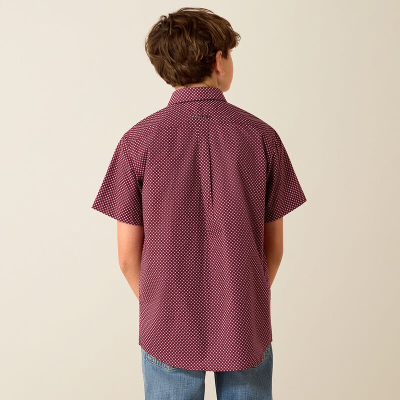10071675 YTH Pippin Shirt MAROON BANNER GEO PRINT SHORT SLEEVE - Southern Soule Designs