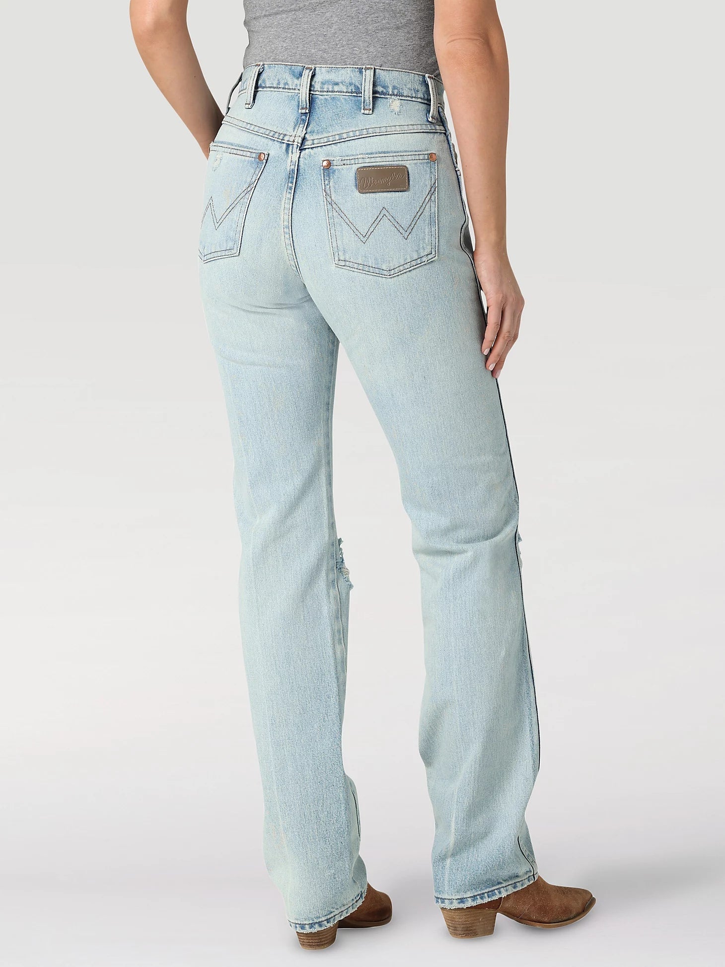 112328776 Distressed Slim Fit - Southern Soule Designs
