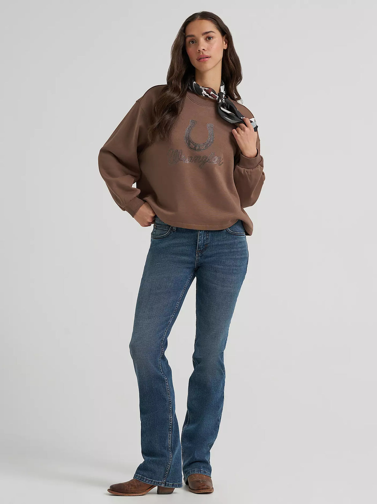 Wrangler Women's Lucky Logo Coffee Quartz Pullover 112384027