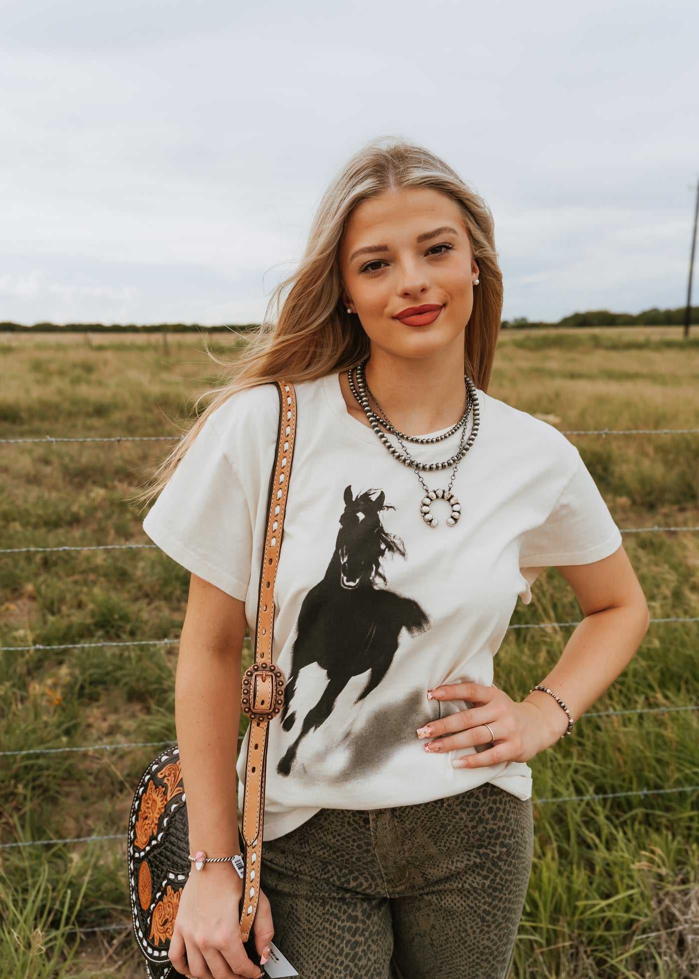 Girl Dangerous Wild Horse Natural Vintage Tee SU225-119