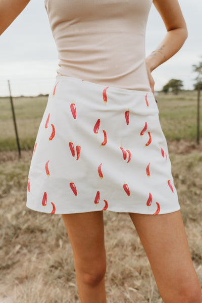 White Mid Rise Red Pepper Mini Skort IS5561-1