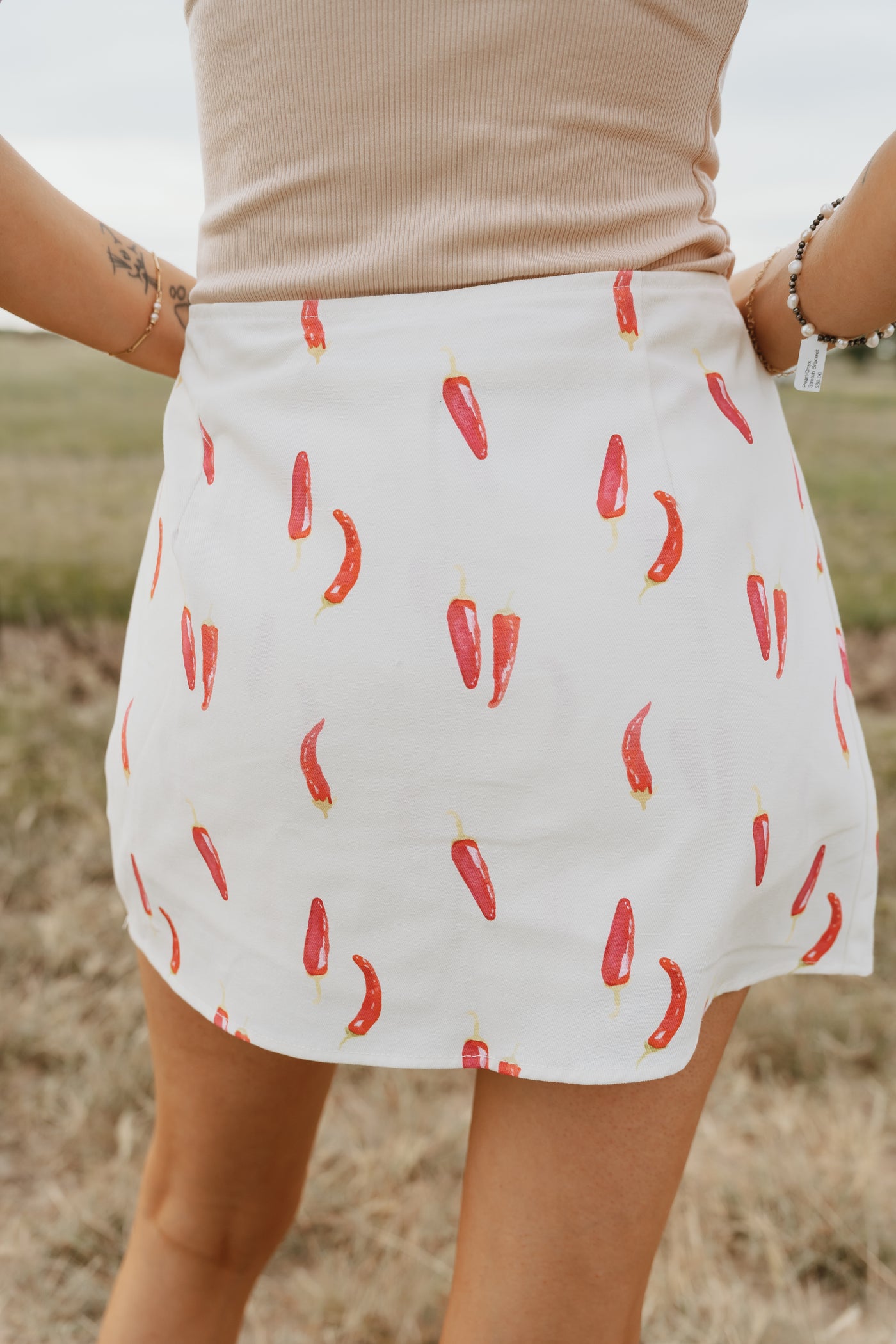 White Mid Rise Red Pepper Mini Skort IS5561-1