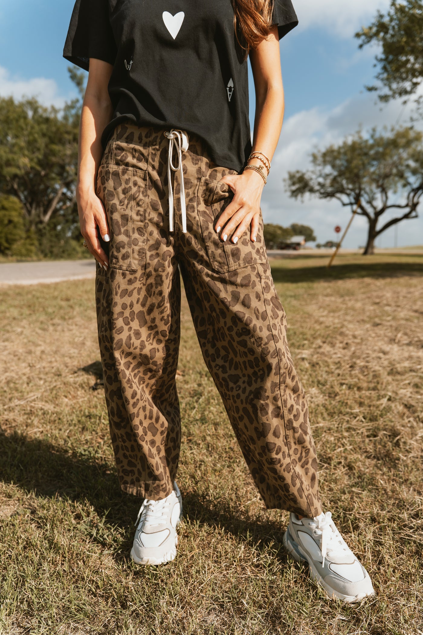 Olive Abstract Leopard Mid-Rise Balloon Pants P26302