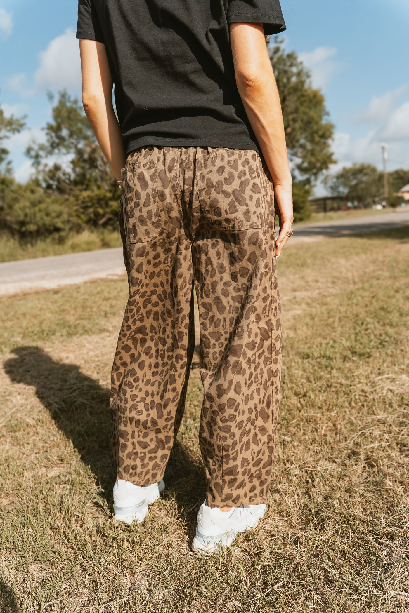 Olive Abstract Leopard Mid-Rise Balloon Pants P26302