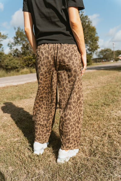 Olive Abstract Leopard Mid-Rise Balloon Pants P26302