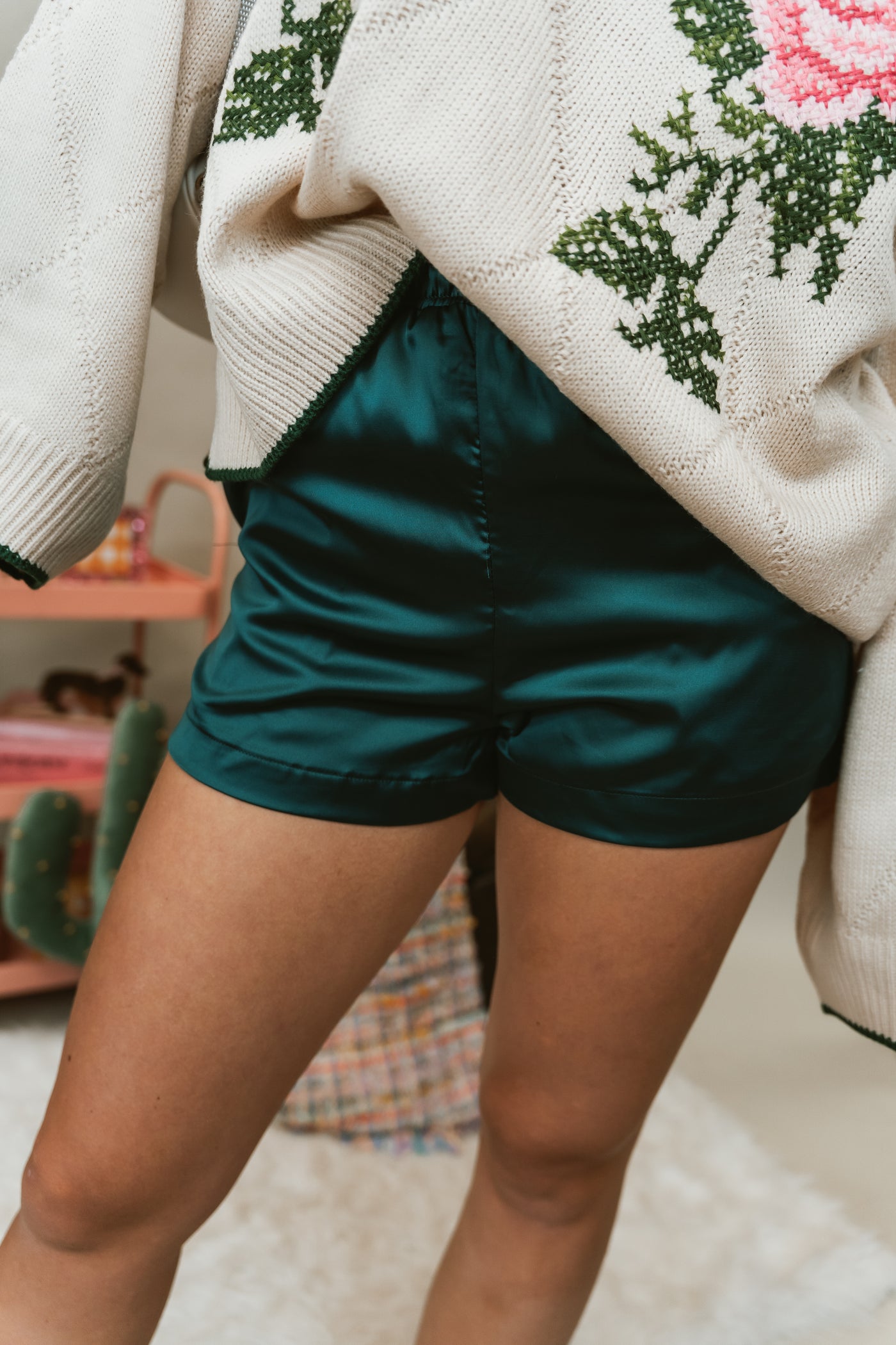 Green High-Waisted Contrast Piping Shorts