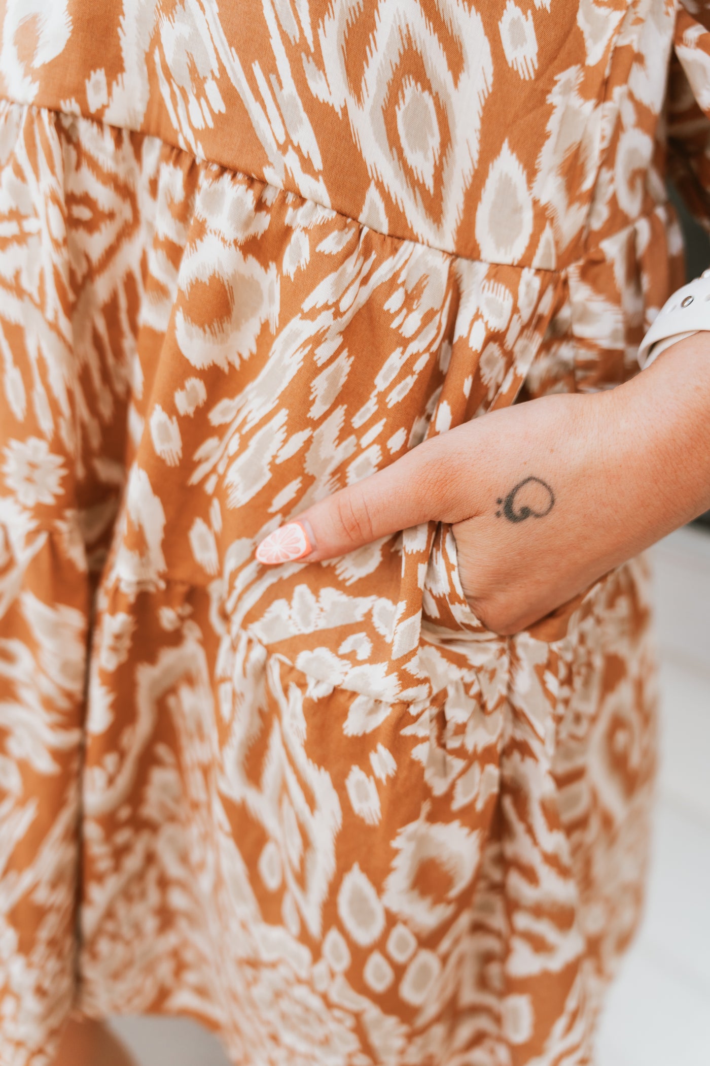 3/4 Sleeve Collared Dress - Camel Acorn Print