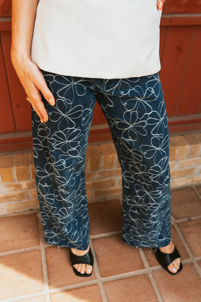Dark Denim Floral Stitch Jeans P5469