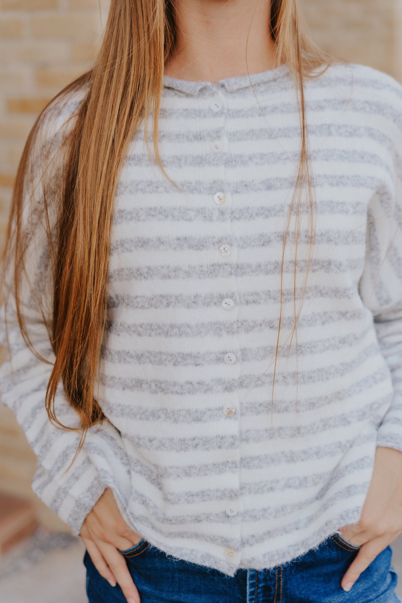 Ivory/Grey Lightweight Cardigan TBW1223