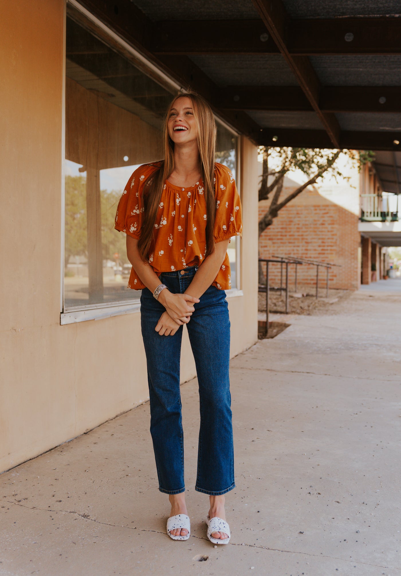 Auburn Floral Embroidered Button-Up Blouse WL25-10525