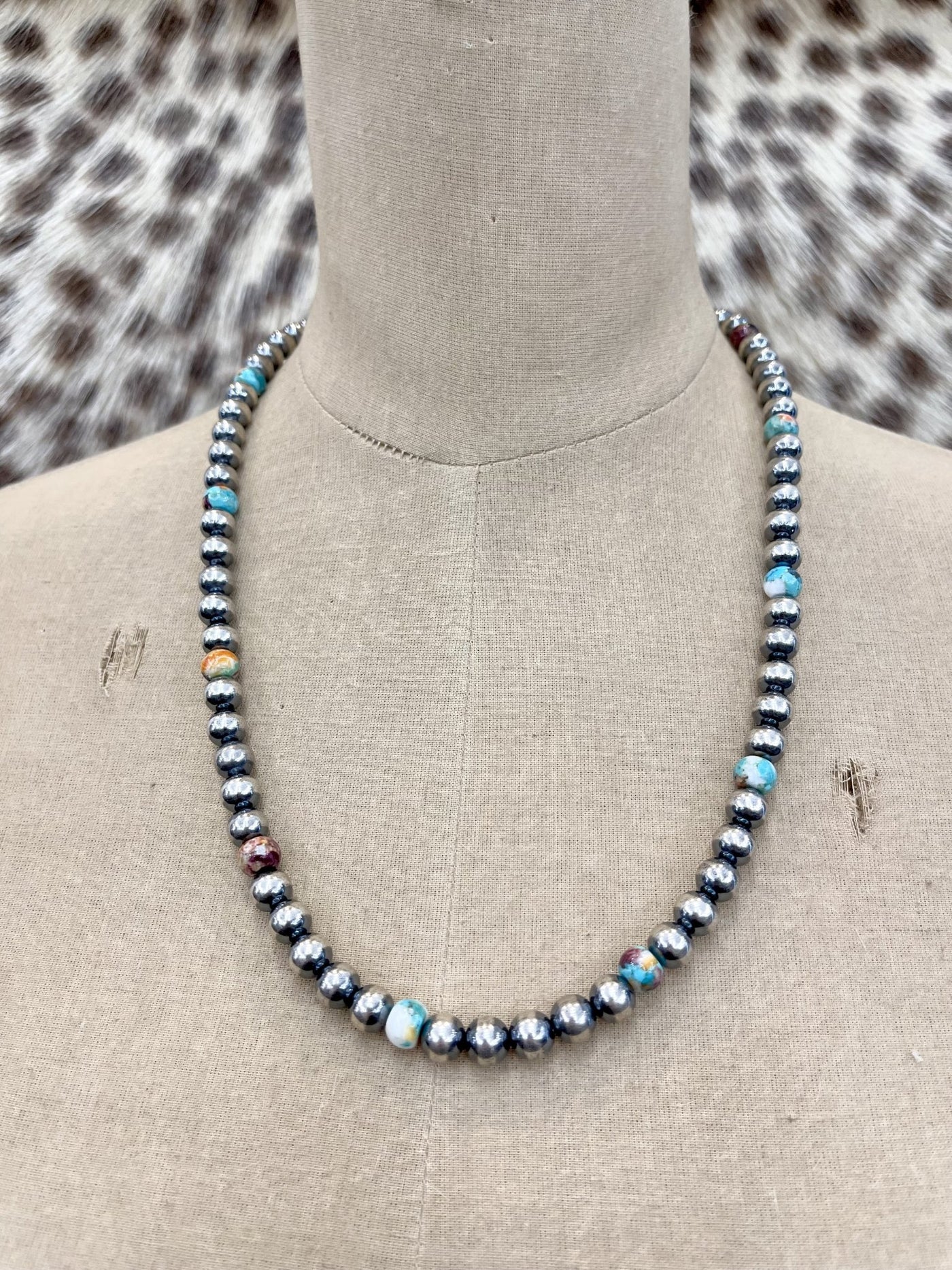 20" 8MM Pearl/Spiny Mojave Necklace - Southern Soule Designs