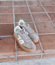 XXL in Beige Butter Sneakers