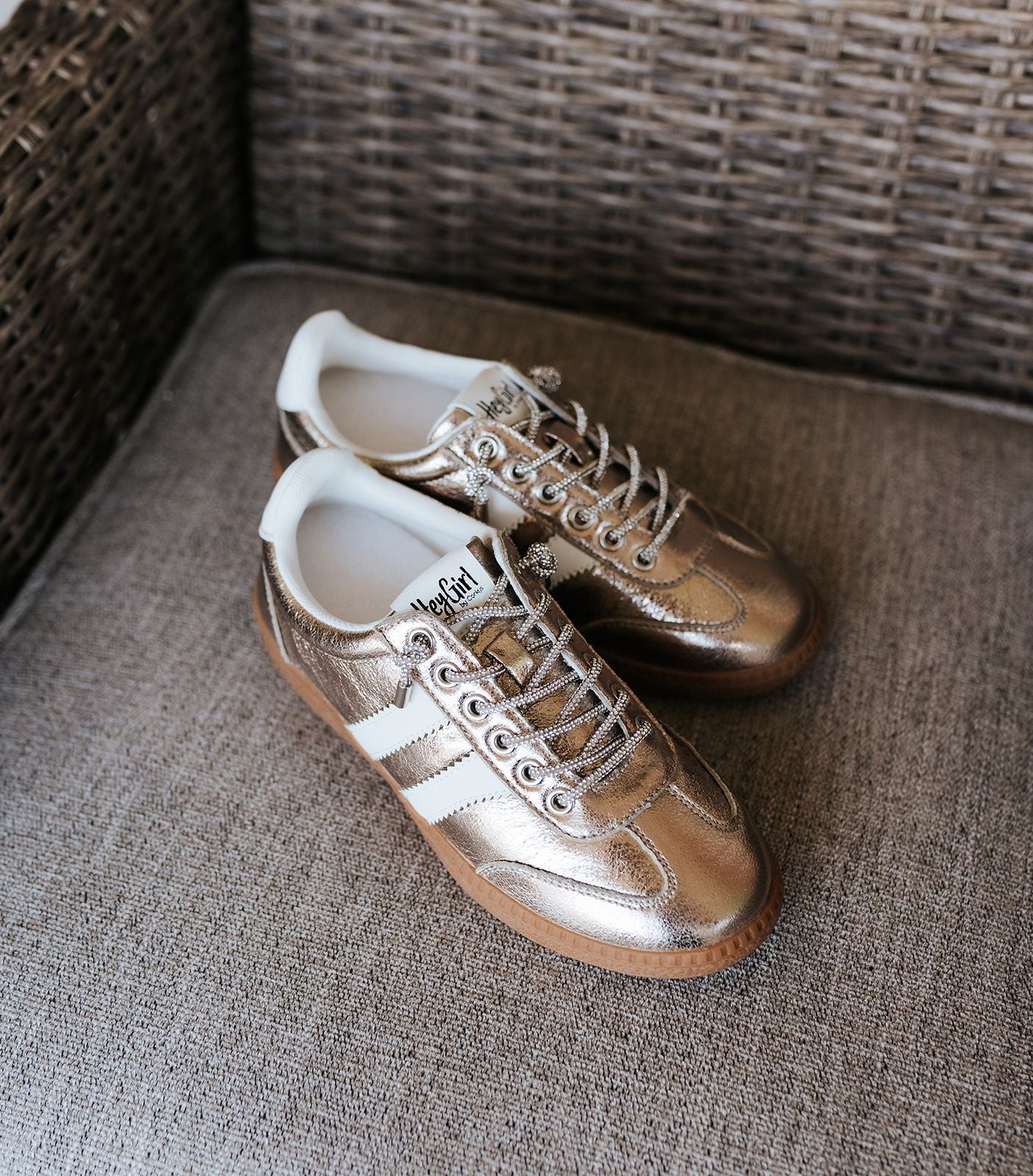 Heads Up - Gold Metallic