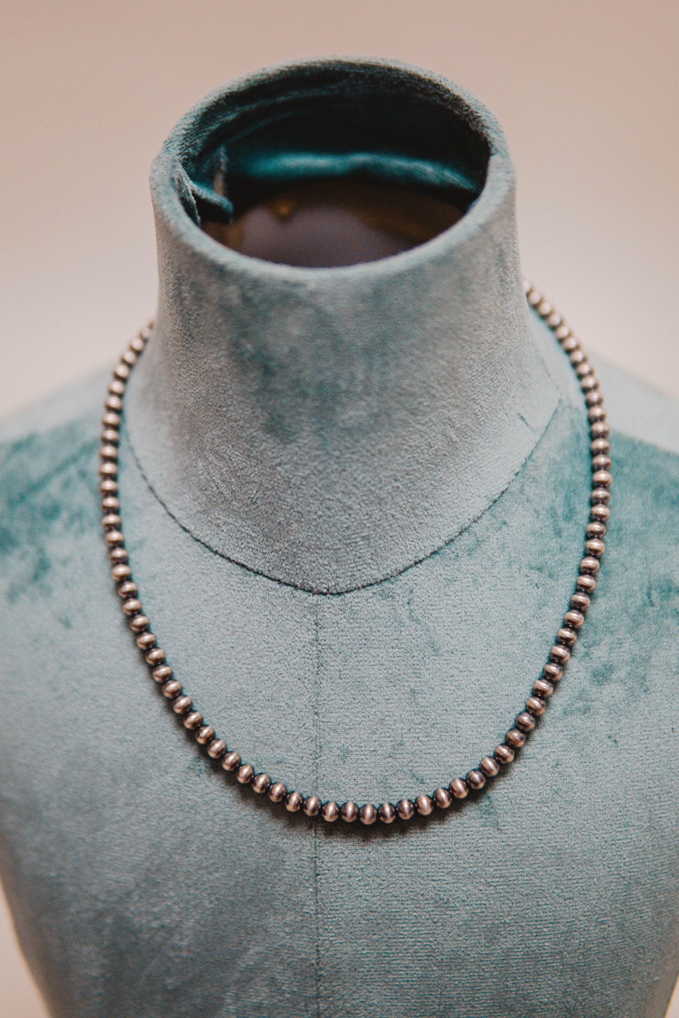 Navajo Pearl 5MM 18"