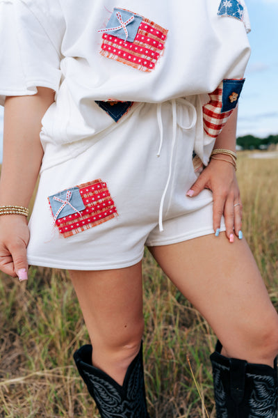 Off White USA Flag Patch Shorts IFKP47433-01
