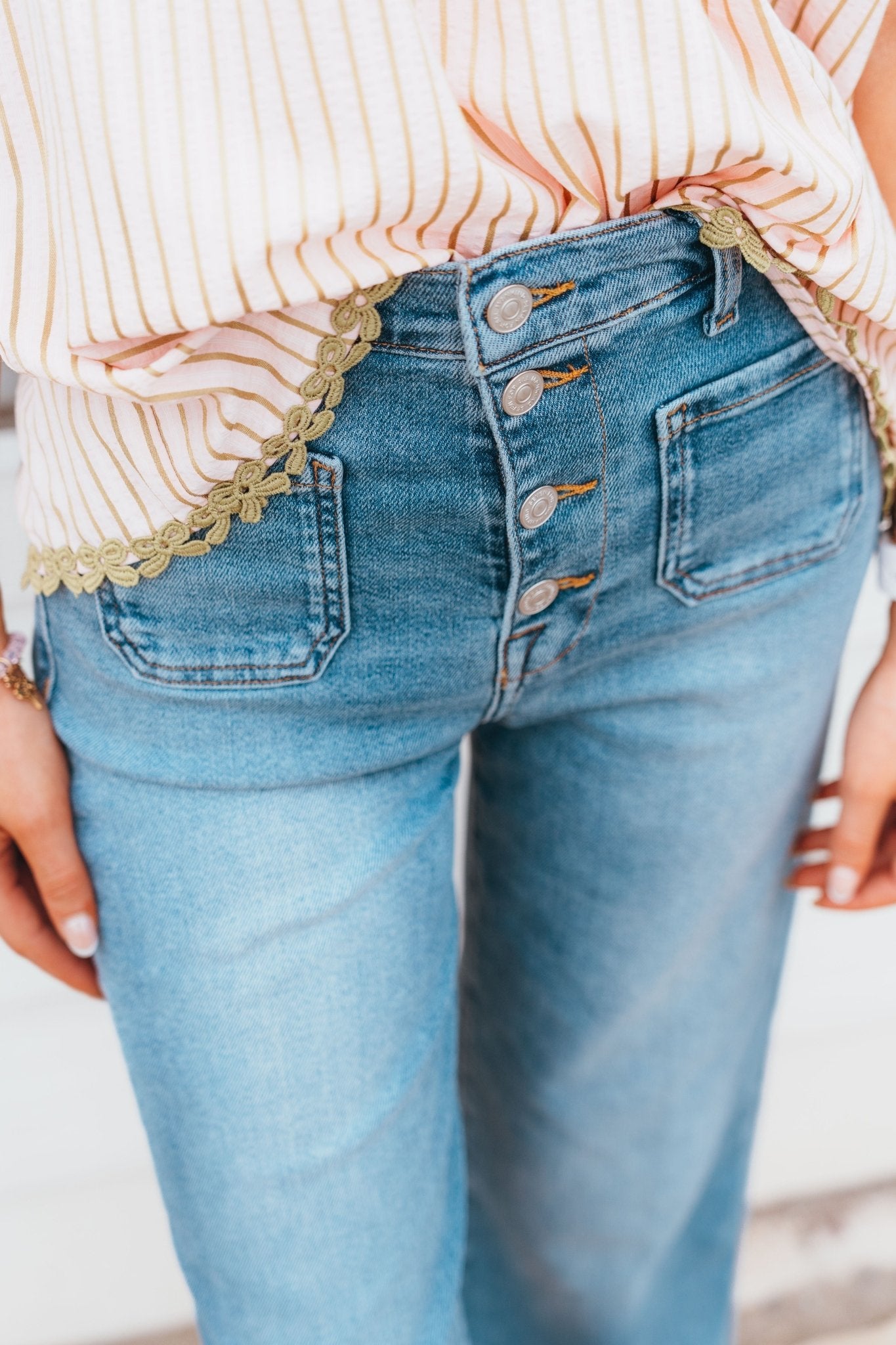 7 for All Mankind Luxe Vintage Ultra High Rise Cropped Jo Jean 7UG90120 - Southern Soule Designs