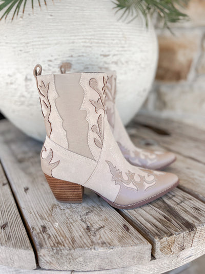 Canyon Natural Ankle Boot