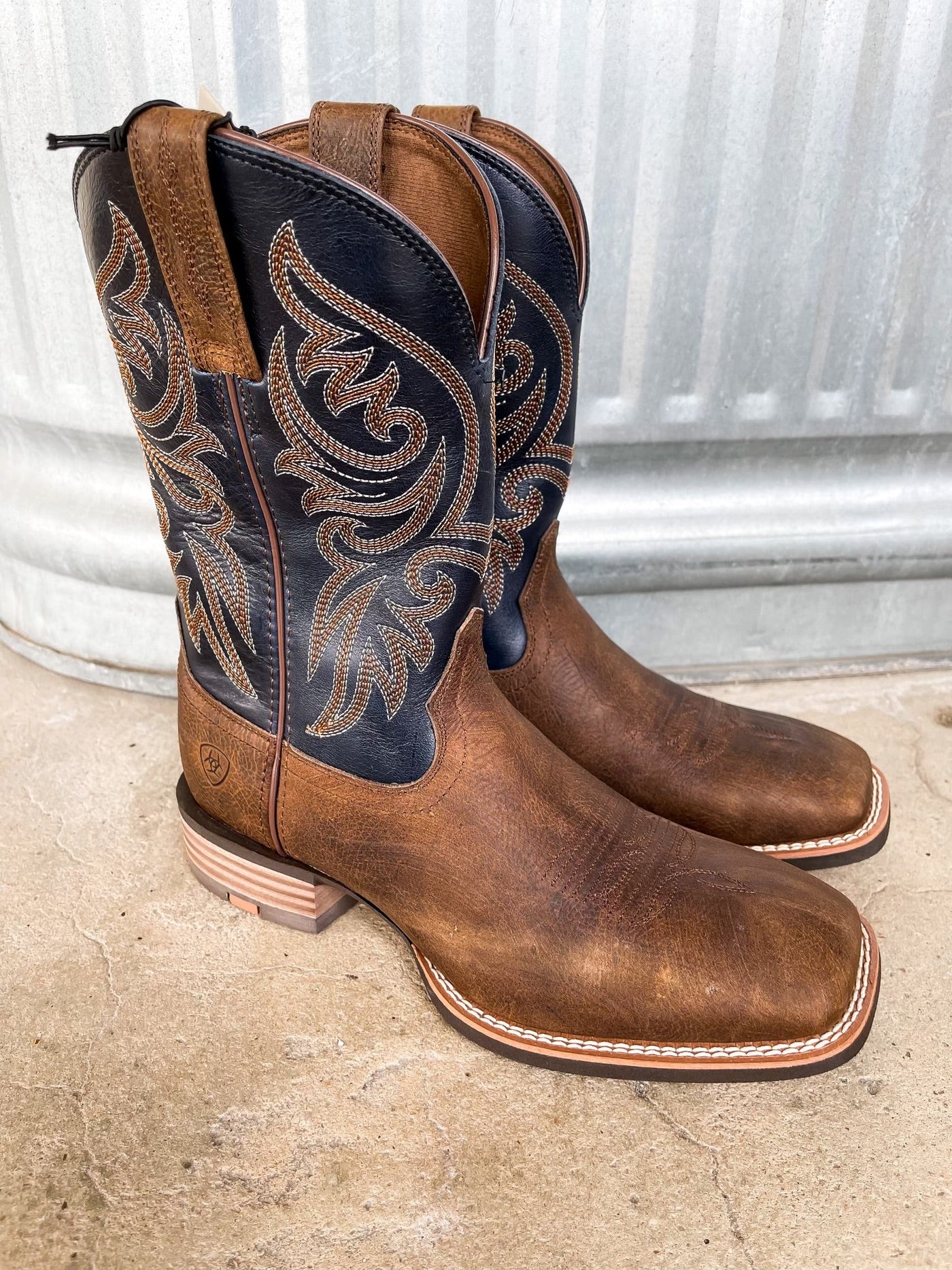 Ariat MNS Slingshot Rowdy Rust/Denim Boots