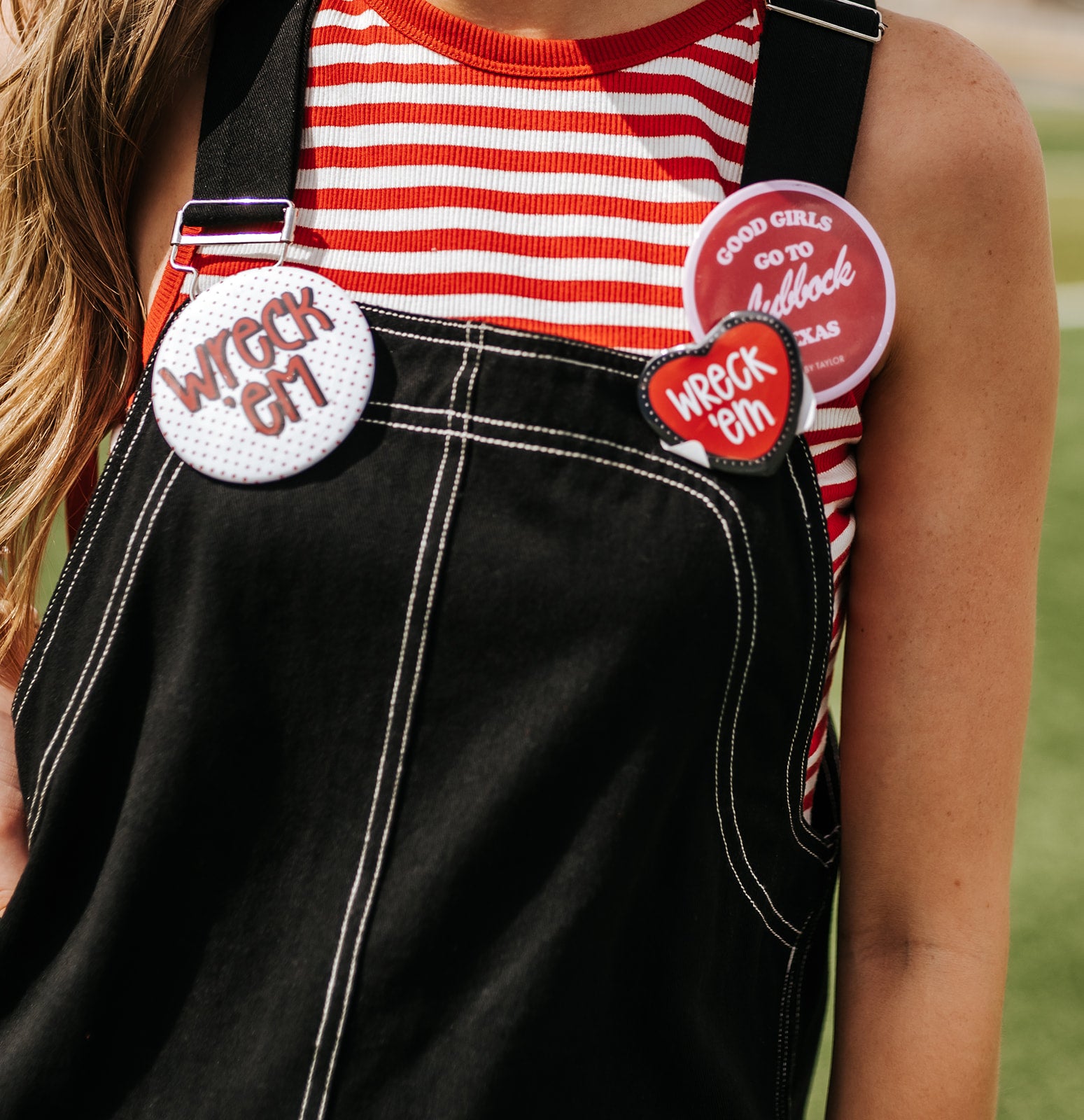 Wreck 'Em Heart Shaped Game Day Button 1057