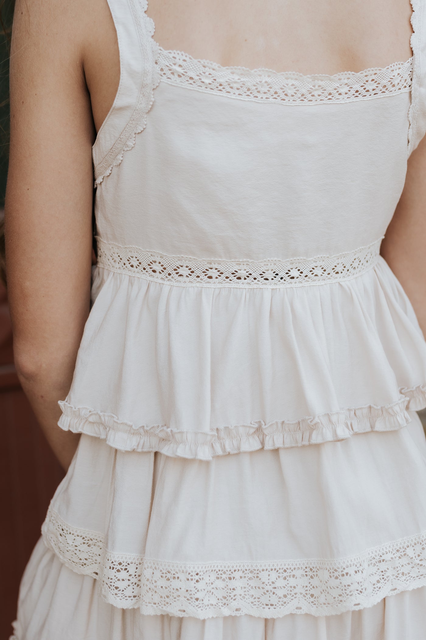 V-Neck Lace & Ruffle Sleeveless Tiered Mini Dress