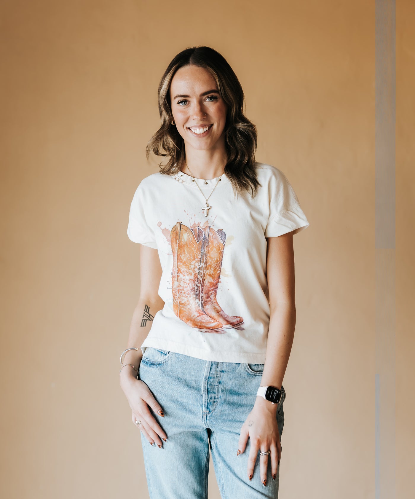 Natural Splatter Boots Hi-Lo Tee 10028-ER129