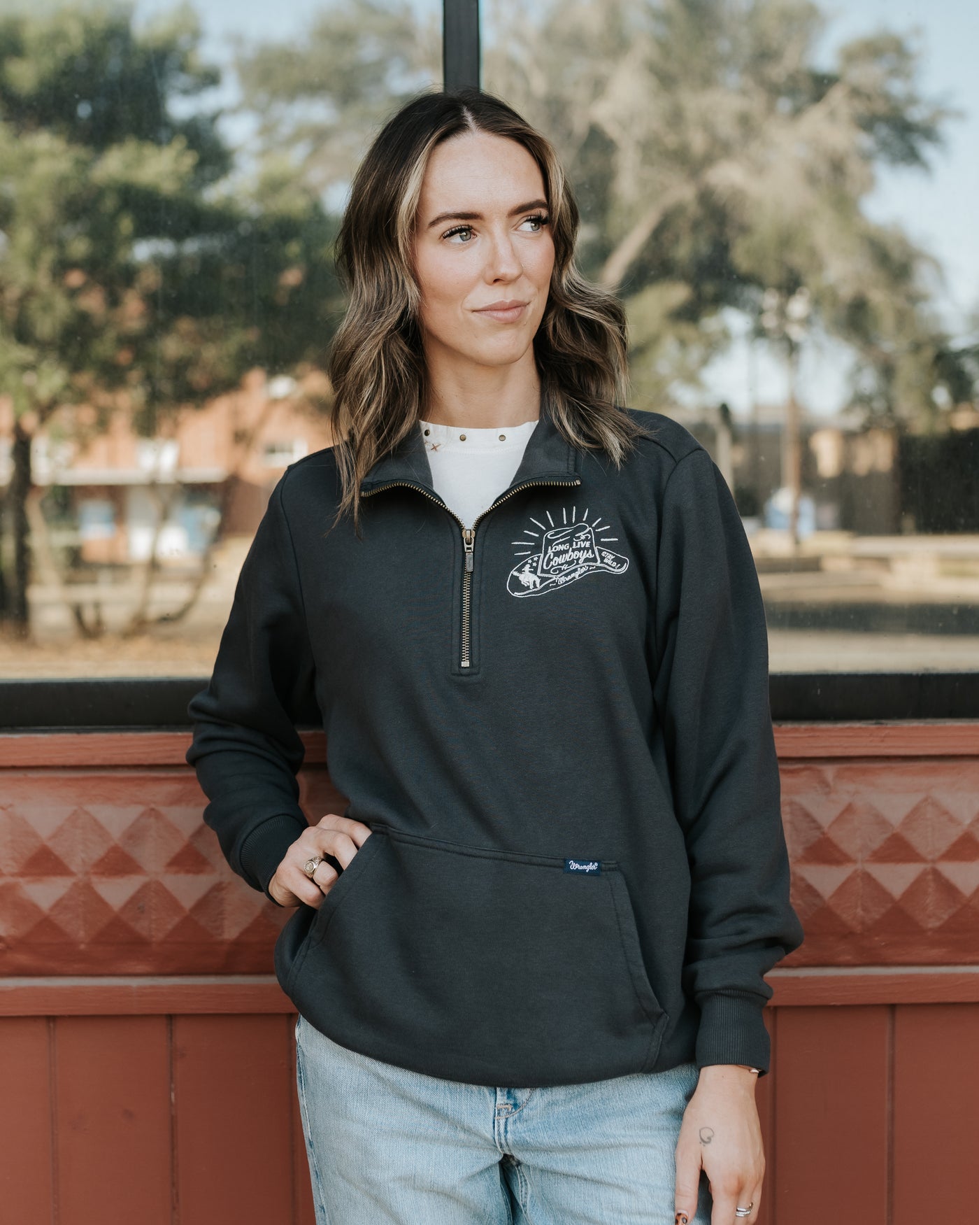Wrangler Women's Long Live Cowboys Quarter Zip Pullover in Black 112361176