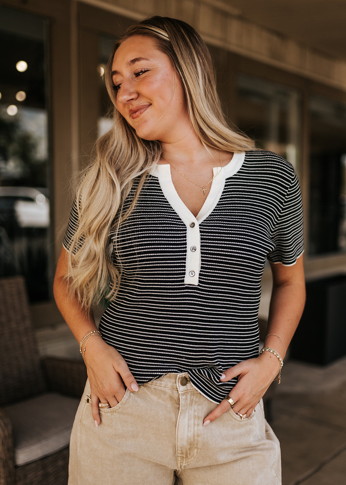 Black/Cream Neya Short Sleeve Sweater
