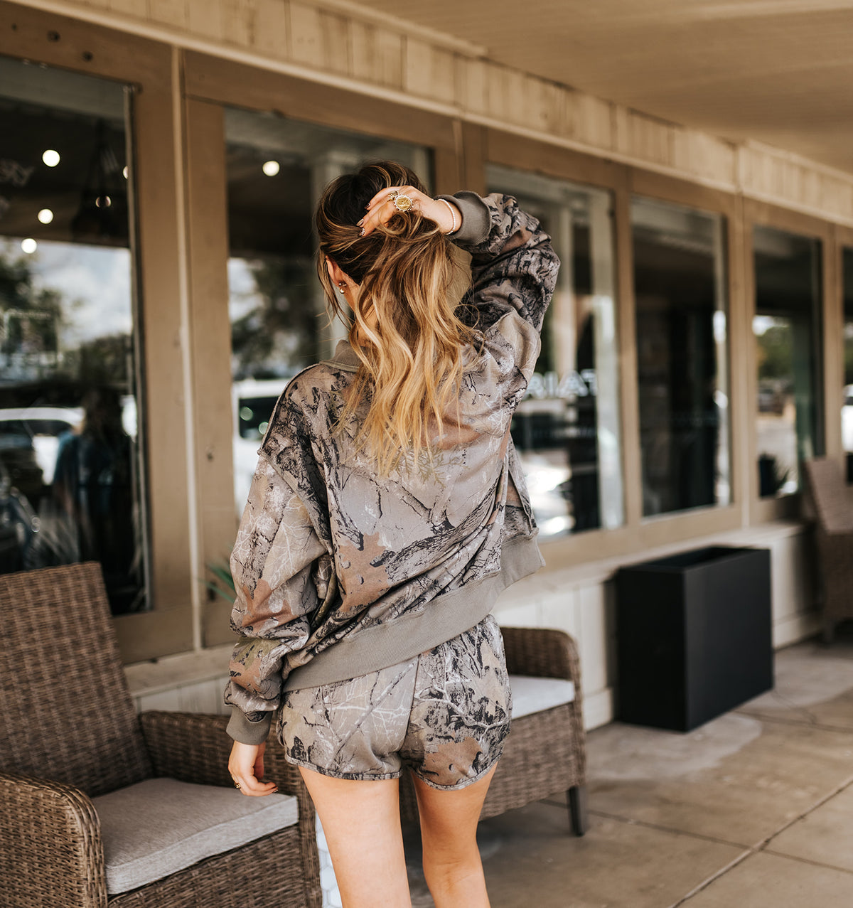Real-Tree Camouflage Mock-Neck Sweatshirt IT2594
