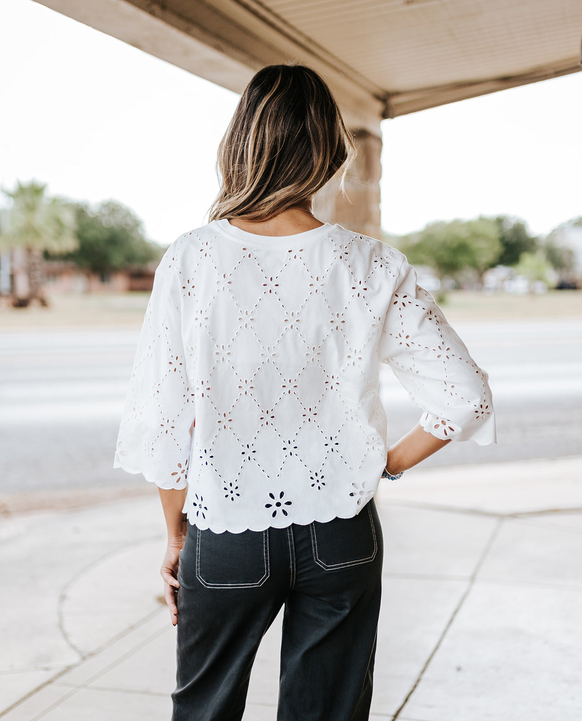 Ivory Eyelet Embroidered Scallop Hem Tee EC12843