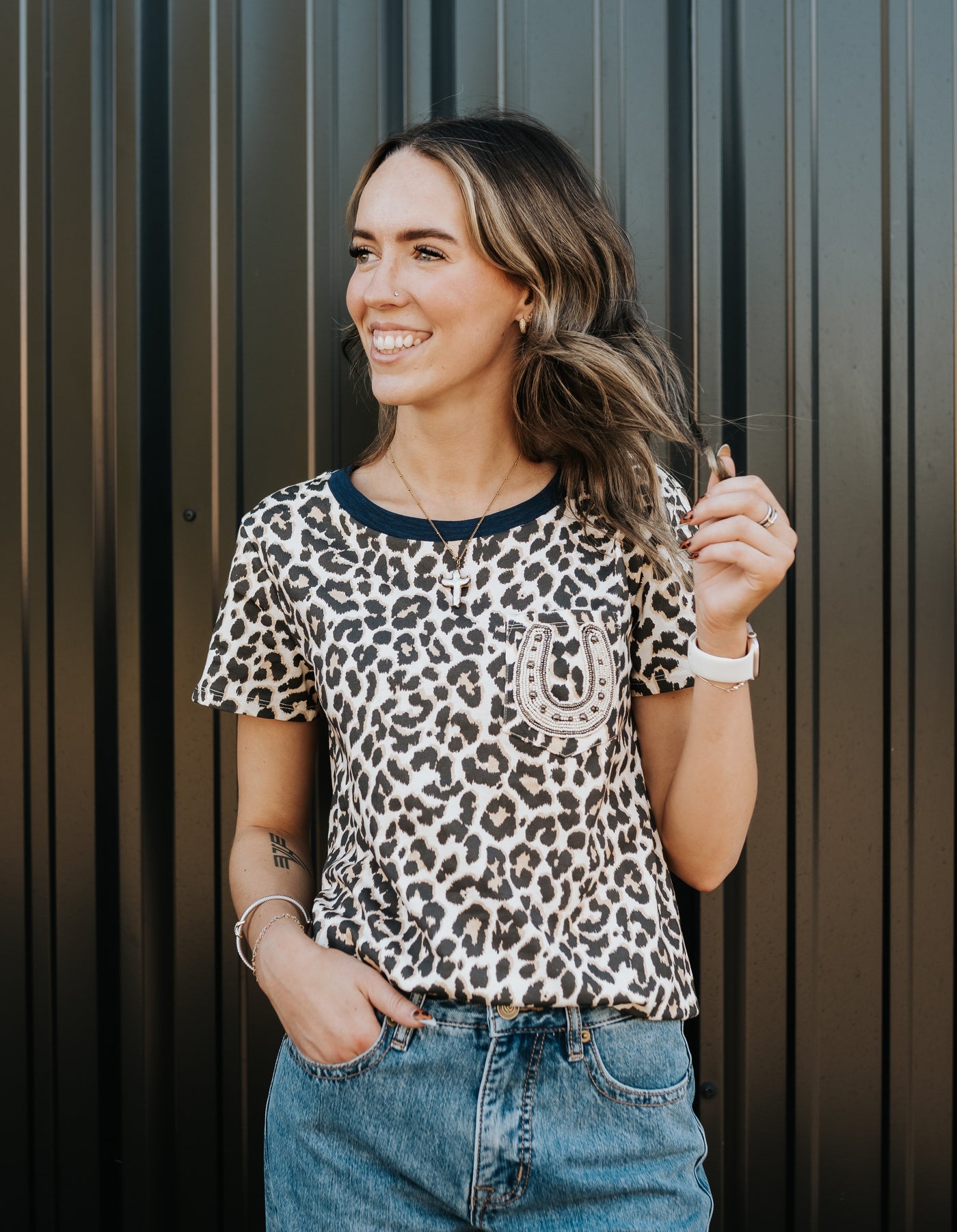 Lucky Lizzy Leopard Tee M2499Q