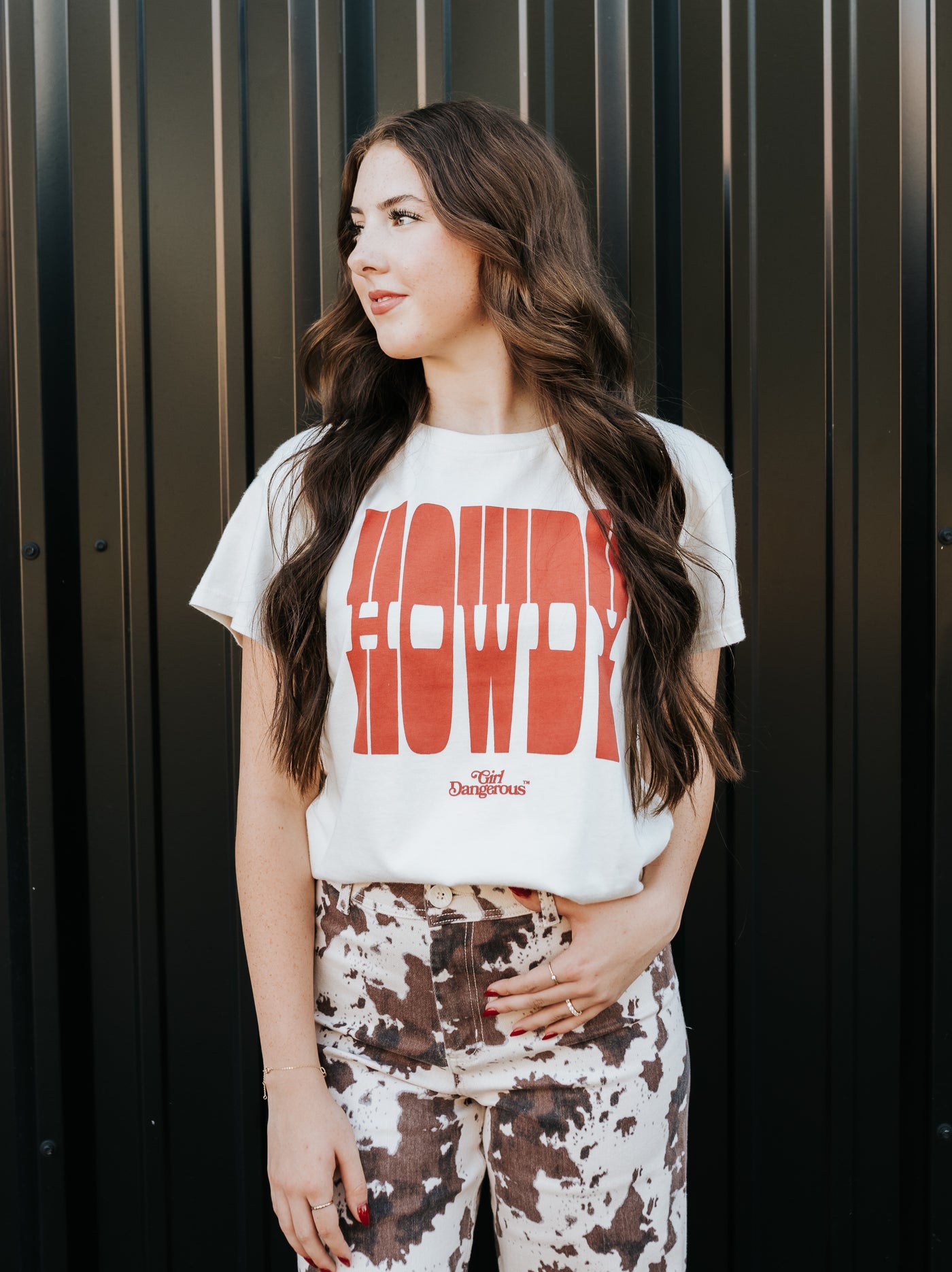 Girl Dangerous Howdy Natural Vintage Tee SU325-115