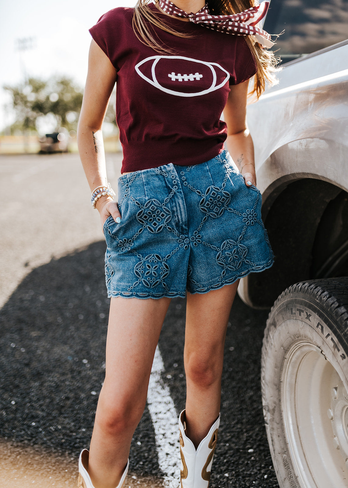Embroidered Denim Shorts - P6084ST