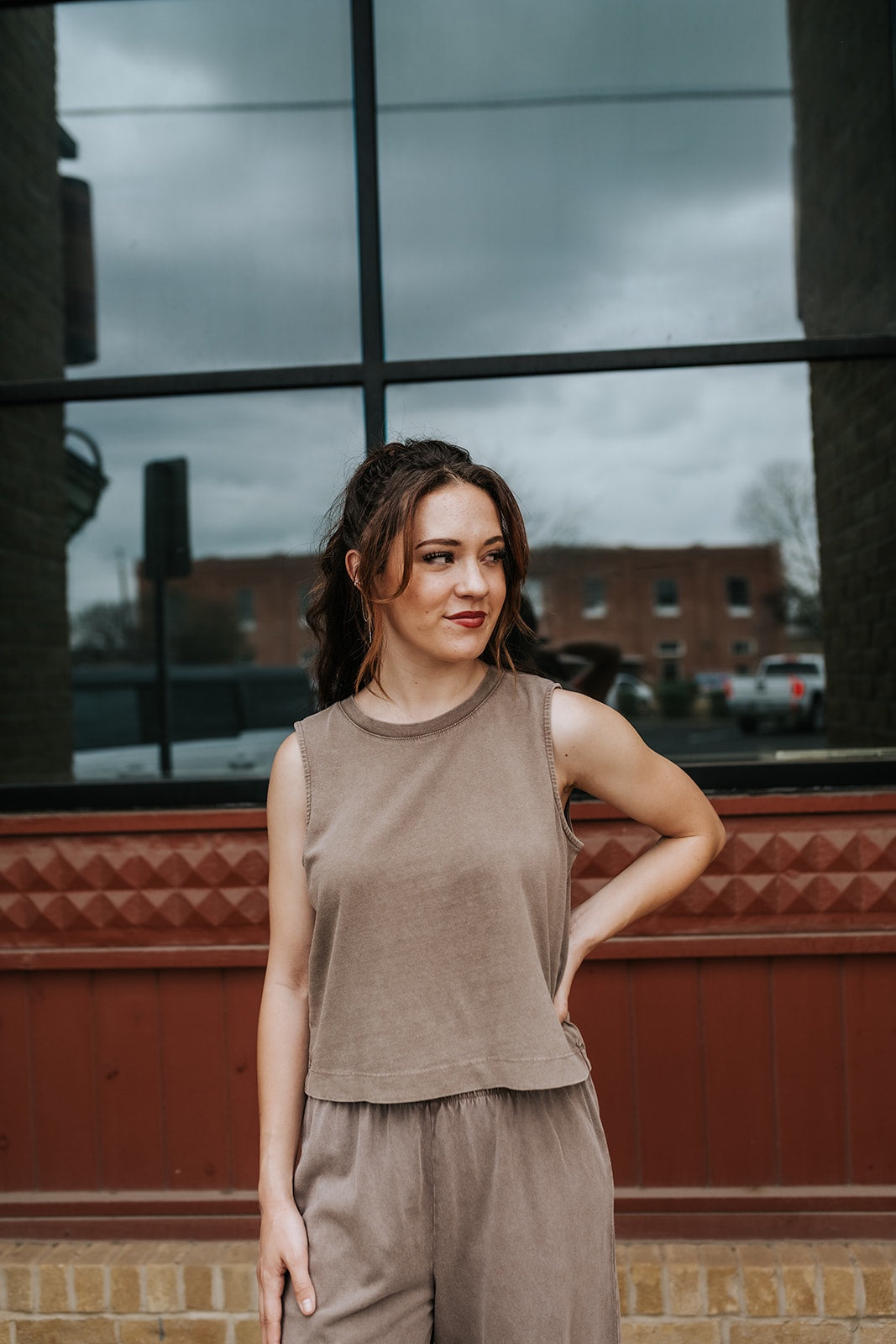 Sloane Jersey Muscle Tank Perfectly Taupe ZT253829