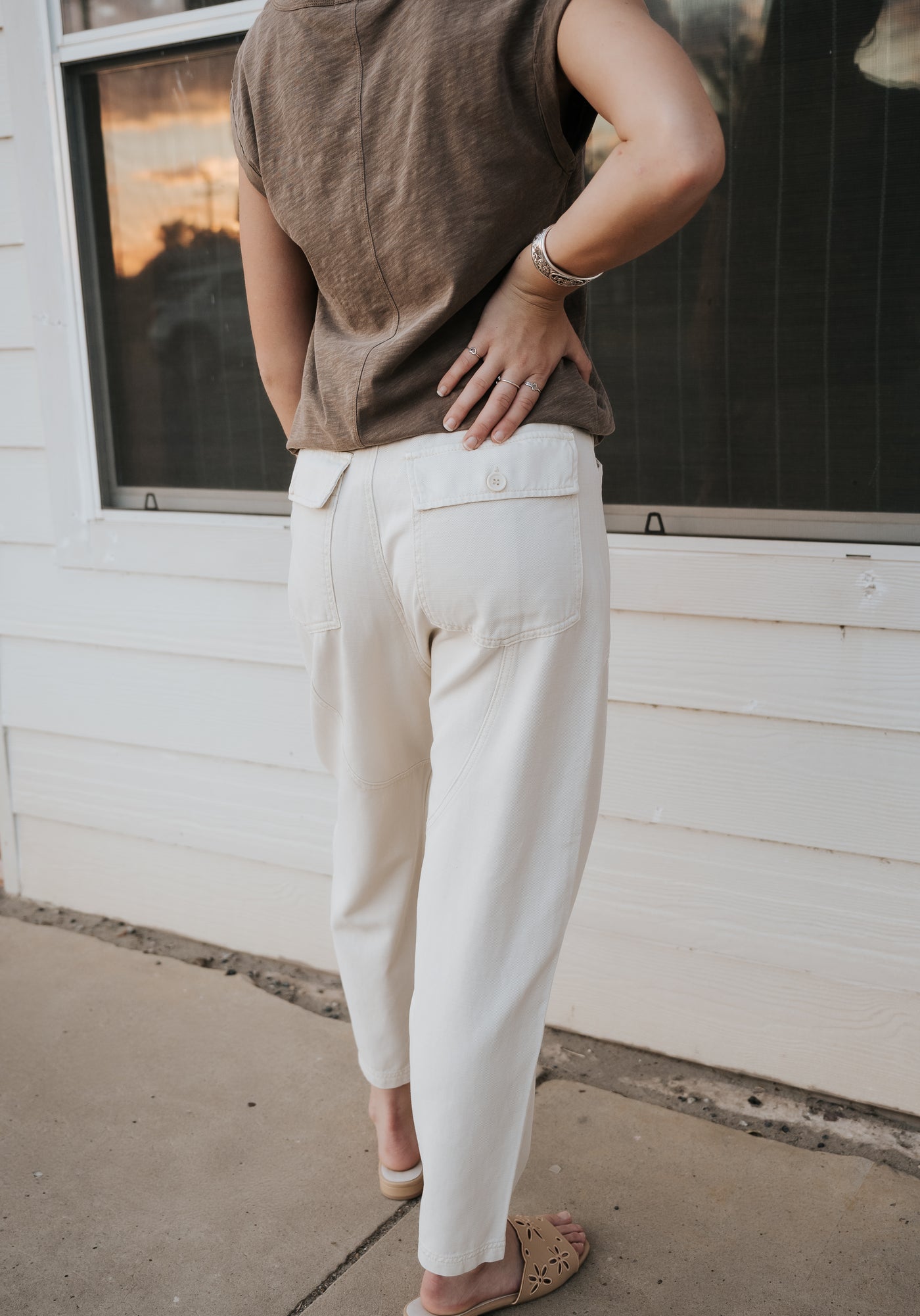 Beige Loose Fit Pants P4052