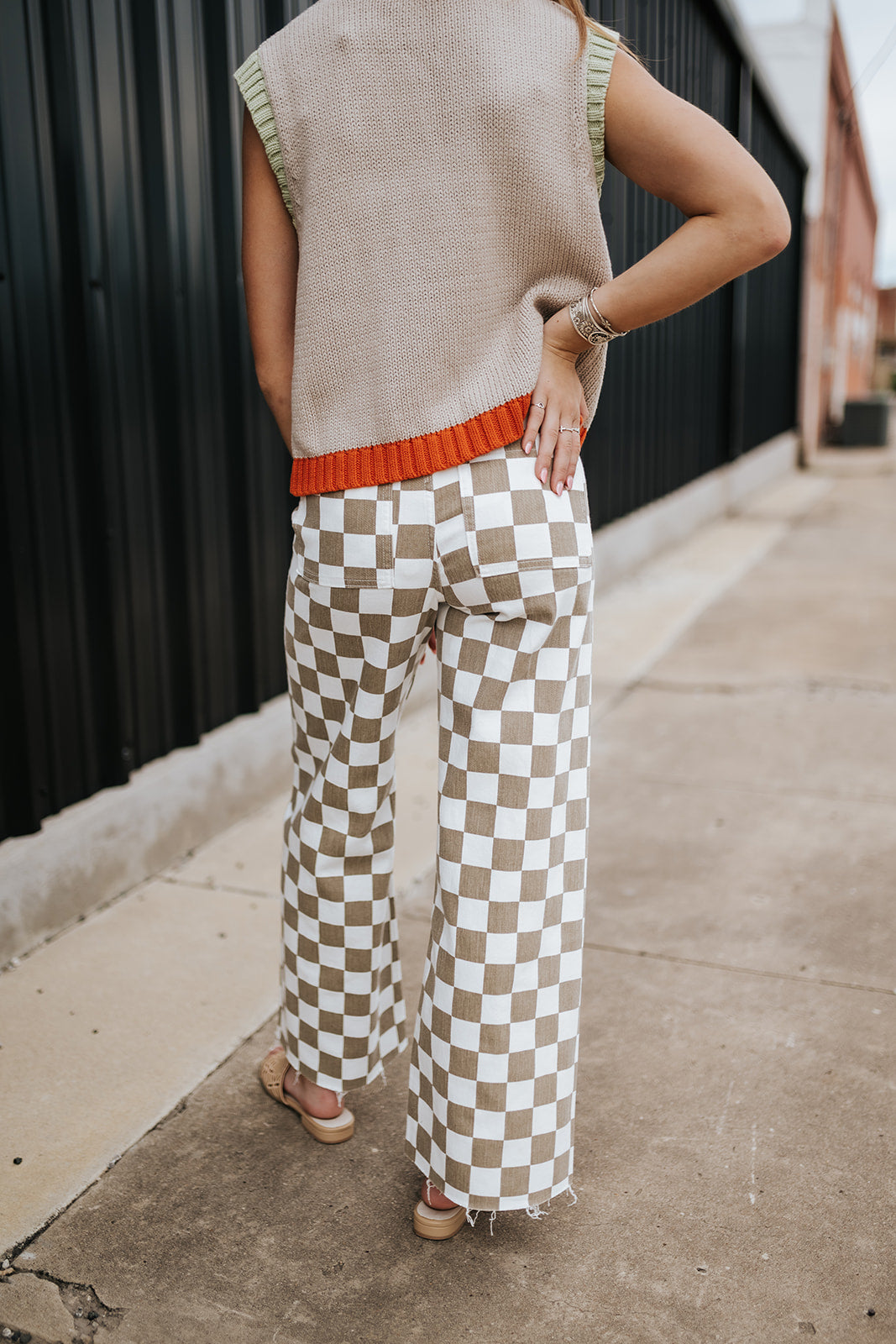 Tan Checkered Pants P7497