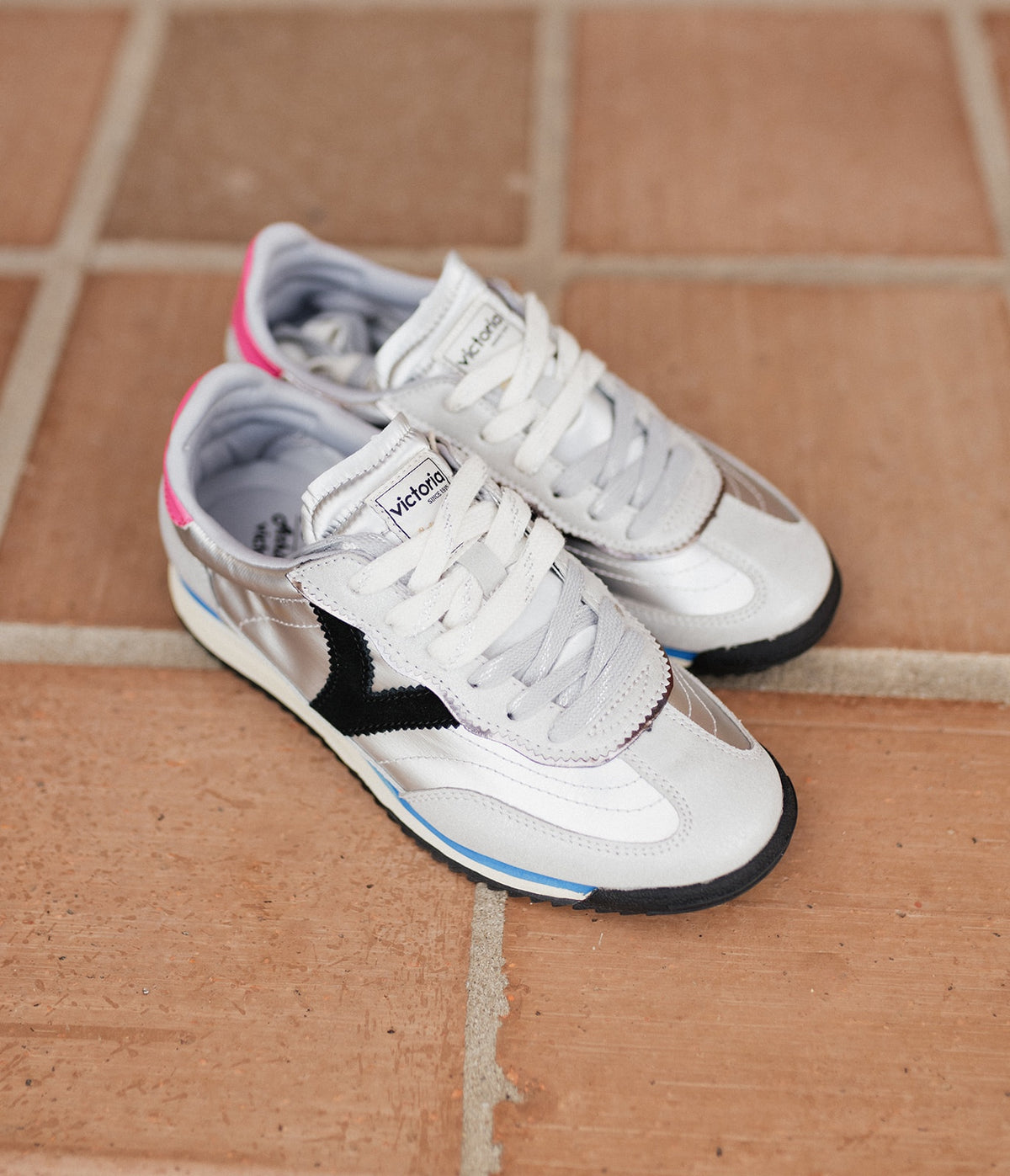 Saturno Silver Metallic & Suede Sneaker