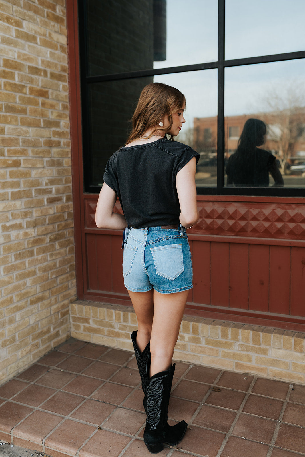 Rock & Roll Women's Black Boot Stitch Jersey Tee LW21T08439