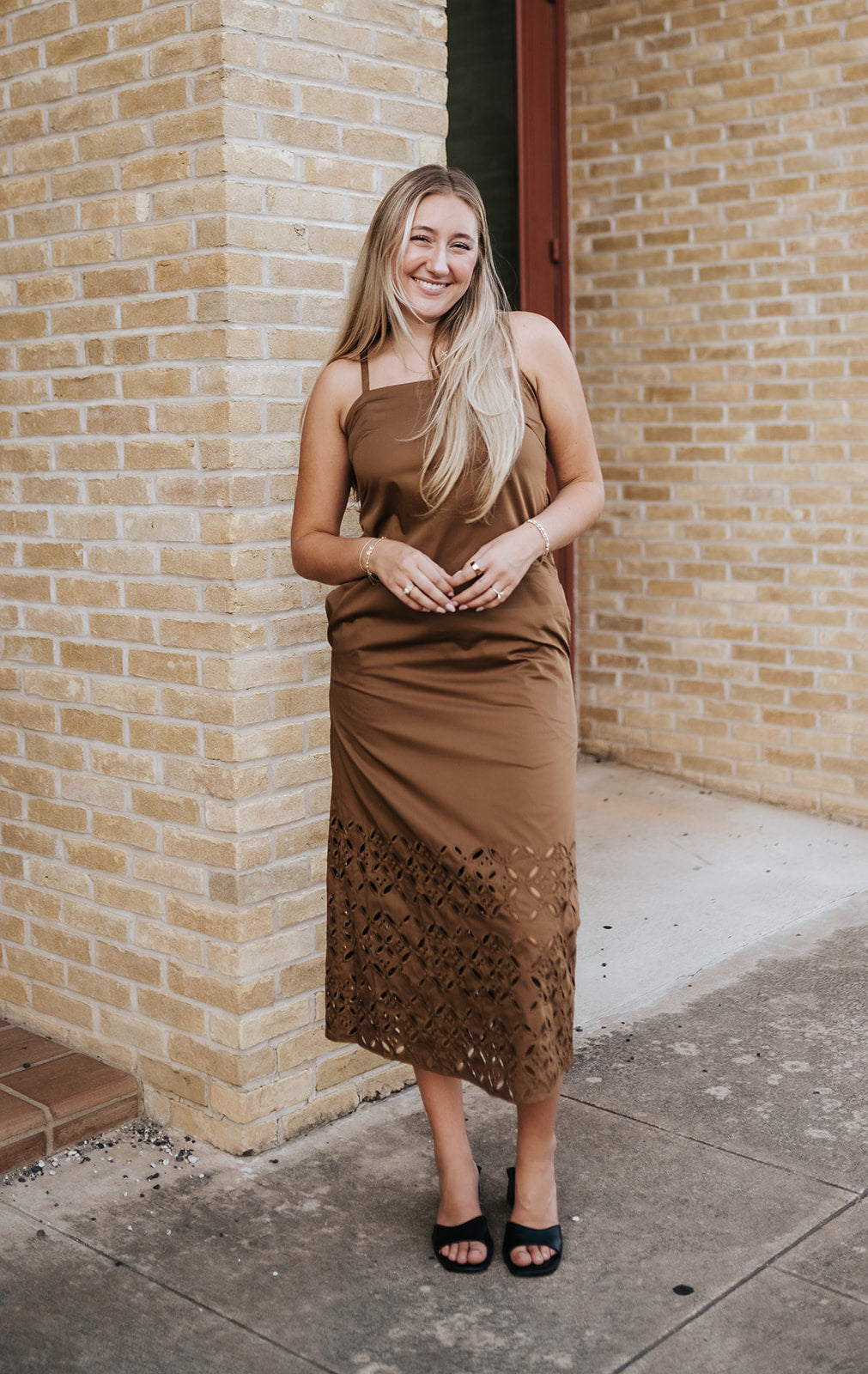 Mocha Broder Embroidery Midi Dress D6087