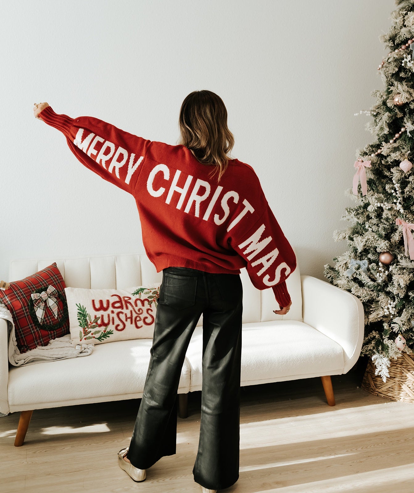 Oversize Christmas Sweater w/ Letter