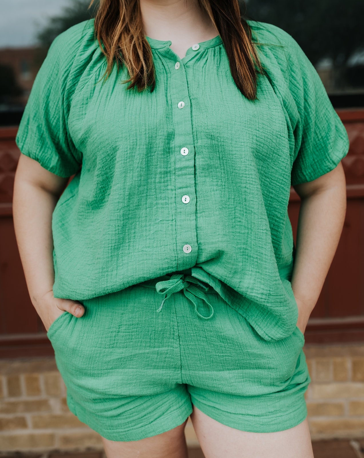 Kelly Green Short Sleeve V-Neck DGC11641