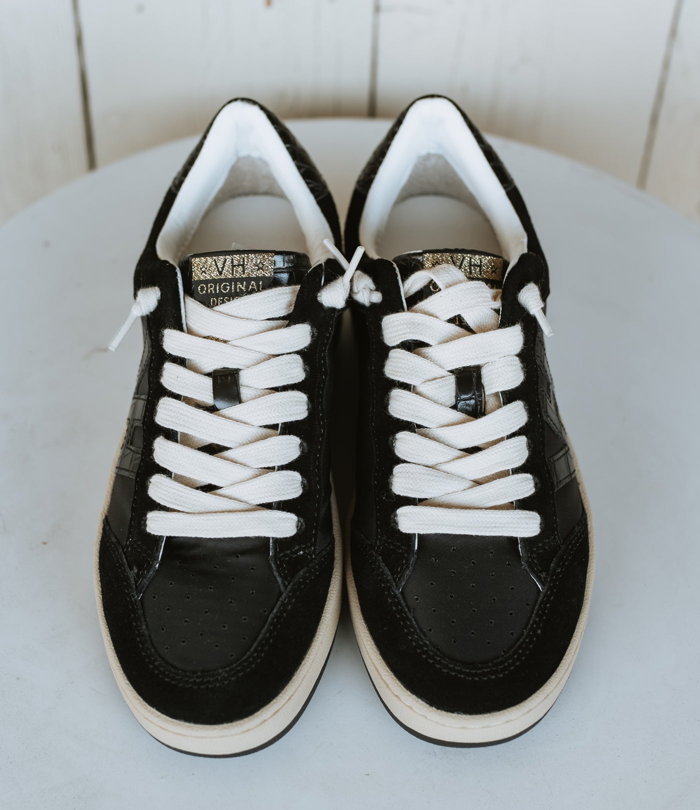 Next 12 Black/Black Croc