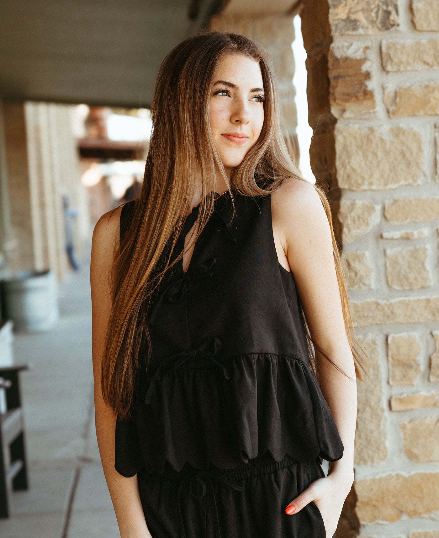 Black Peplum Scallop Bow Tank T26205