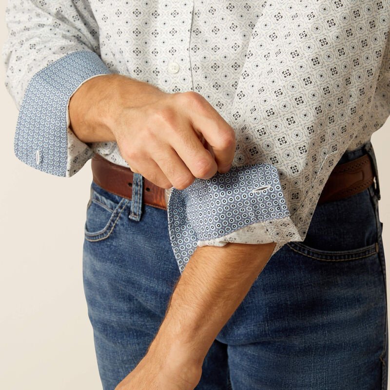 Ariat MNS Wrinkle Free Lucca LS Shirt Light Blue 10052387 - Southern Soule Designs