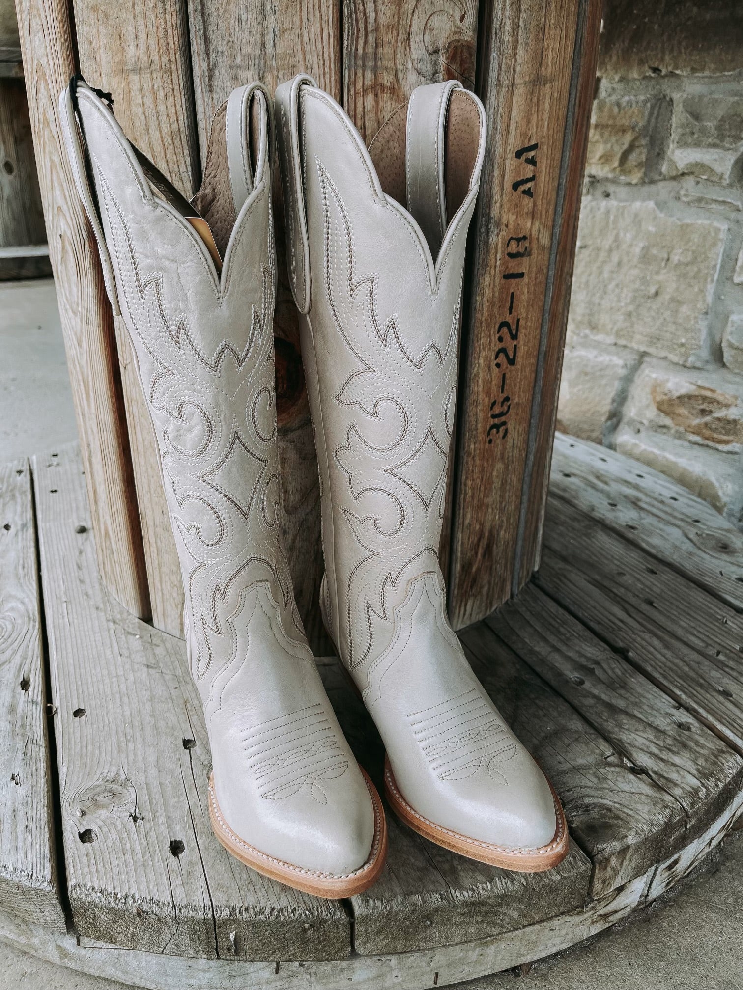 Ariat WMS Belinda Stretchfit Bone Boots - Southern Soule Designs