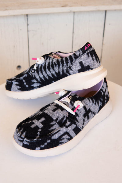 Ariat WMS Hilo Black & White Flannel Blanket 10053700 - Southern Soule Designs